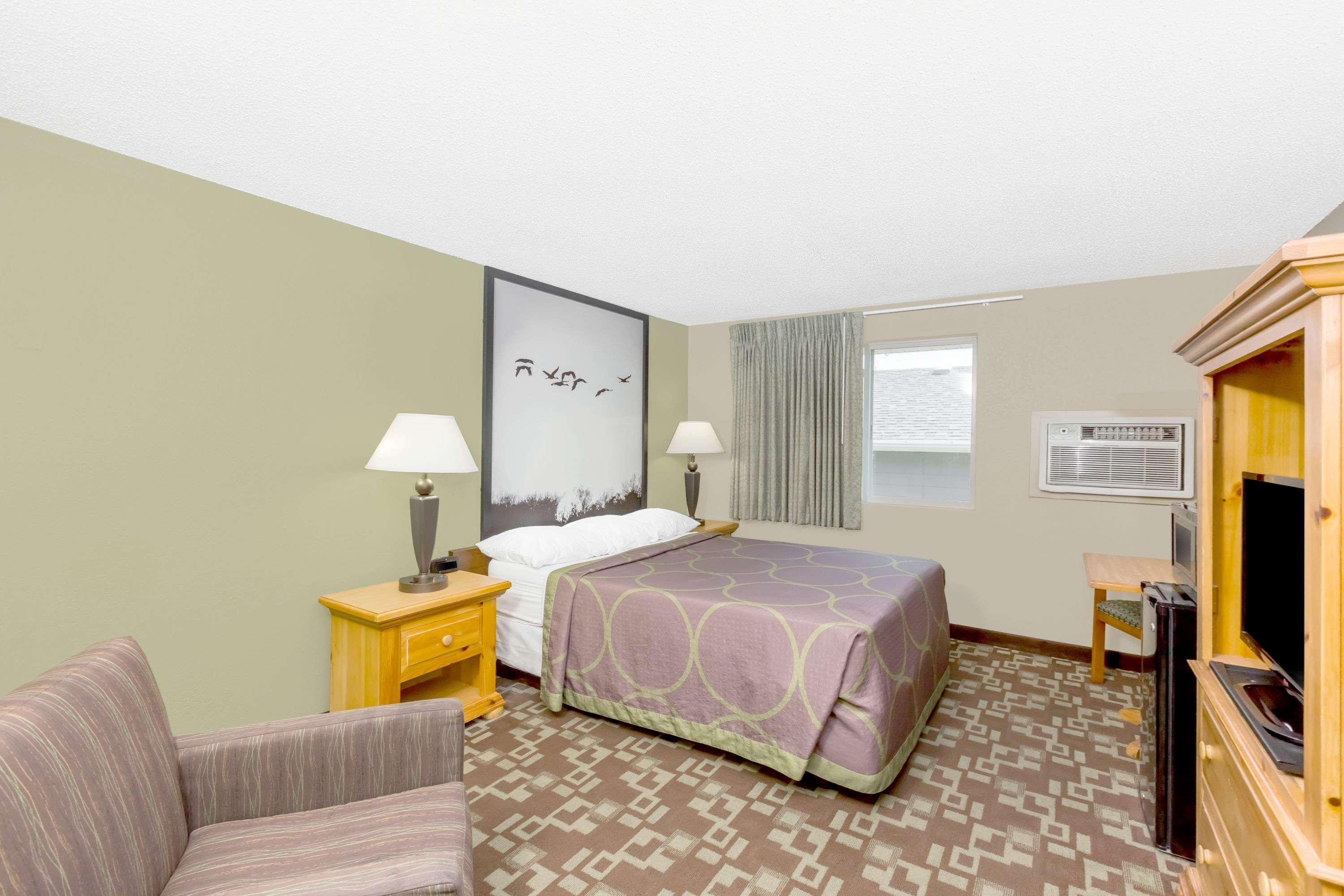 Super 8 By Wyndham Kearney Motel Eksteriør billede